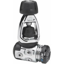 Load image into Gallery viewer, Scubapro MK17 EVO/S600 Regulator - Divealot Scuba