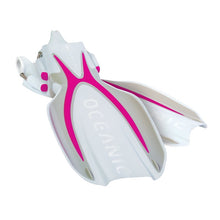 Load image into Gallery viewer, Oceanic Manta Ray Fin - Divealot Scuba
