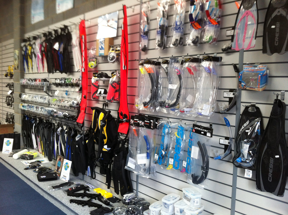 apeks, aqua lung, atomic, bare, beuchat, cressi, divepro, dive rite, divealot, eezycut, hollis, ist, oceanic, ocean reef, scubapro, suunto, tovatec, tusa, waterproof, xdeep, x-deep, Garmin, Dive shop Sleaford, dive shop Lincoln, scuba Lincoln, 