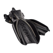 Load image into Gallery viewer, Oceanic Manta Ray Fin - Divealot Scuba
